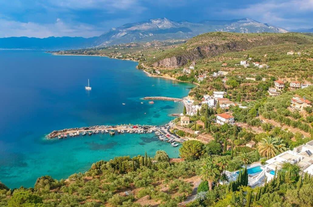 Coastal Stone Hideaway With Stunning Scenery Villa Kitriai Exterior photo